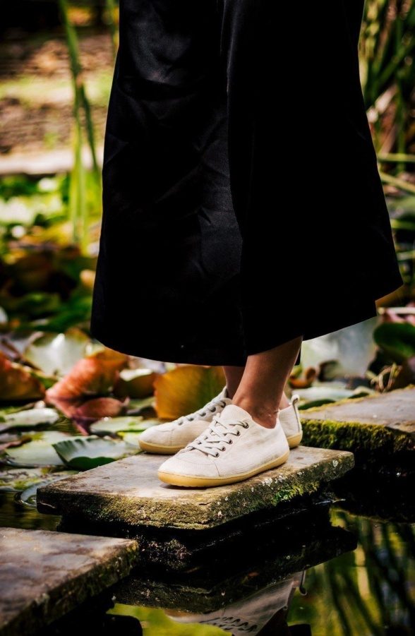 Mukishoes Sand vegan unisex sneaker laces cotton barefoot shoes