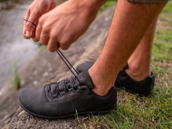 Freet Elgon Black