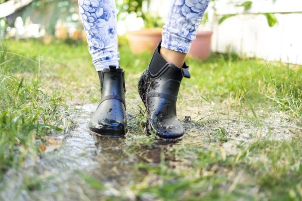 Xero Shoes Gracie Black Women rubber boots - Image 10