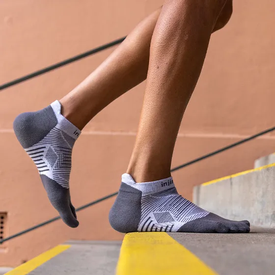 Injinji Run Lightweight No-Show Coolmax Grey toe socks for hiking running everyday