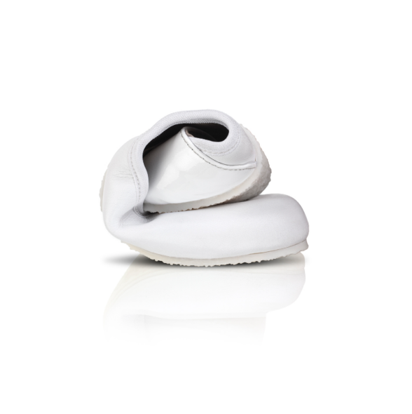 Shapen Tulip White all-white barefoot ballet flats made of high-quality leather.