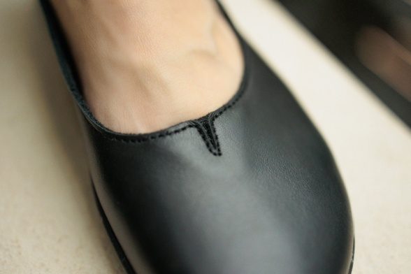 be lenka bellissima 2.0 all black leather festive barefoot shoes