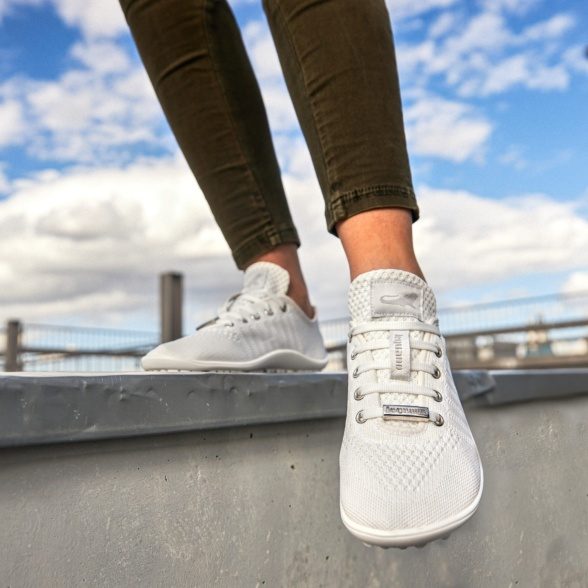Leguano barefoot shoes