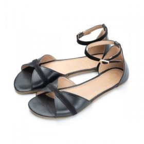 shapen petal black on klassikalised musta värvi nahast barefoot sandaalid