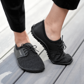 leguano juno black klssikalised veganmaterjalidest slip-on tüüpi jalanõud sobivad nii linnatänavale kui kontorisse
