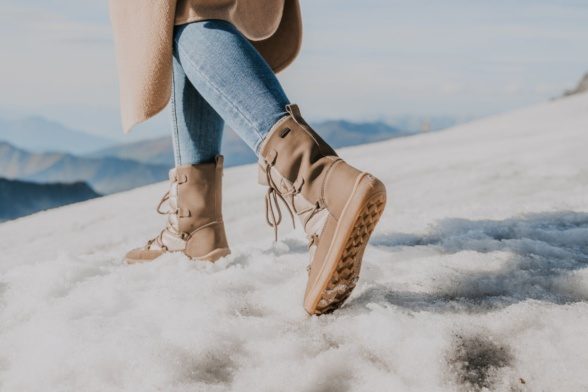 be lenka snowfox pruuni värvi ja sooja meriinovoodriga stiilsed ja lihtsasti jalgapandavad barefoot talvesaapad.