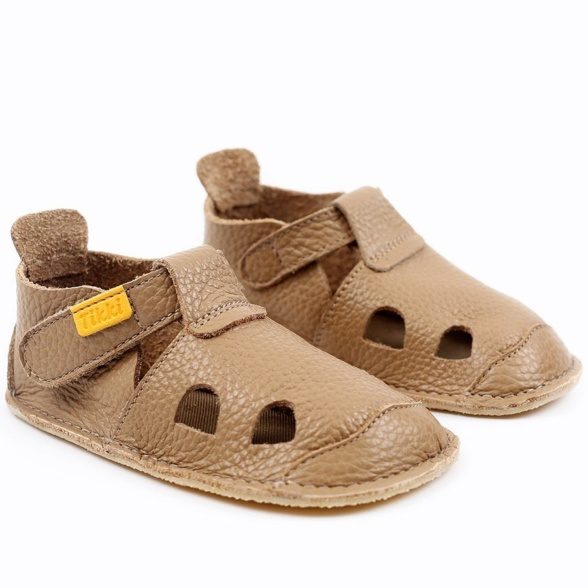 Tikki Nido Cappuccino beige barefoot sandals for children made of high-quality leather.