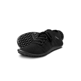 Leguano Beat Black all-black unisex barefoot shoes that can also be machine washed.