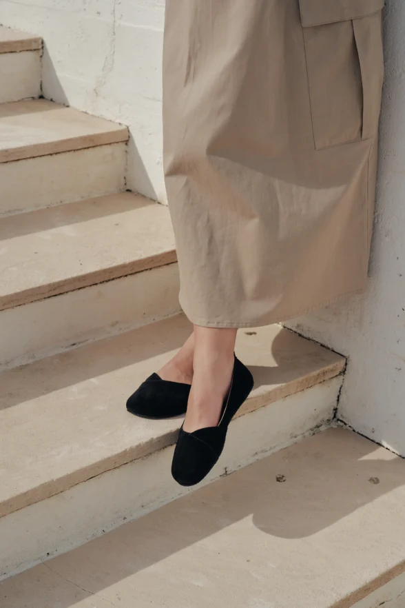 Shapen Peony Black Suede barefoot ballerinas - Wide - Image 5
