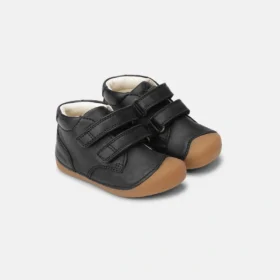 Bundgaard petit black on kummist tallal musta värvi nahast laste barefoot saapad esimesteks sammudeks