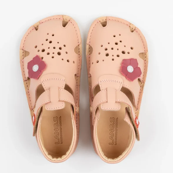 Lang.S Aranya Cipria light pink leather barefoot sandals for kids with floral motif, perfect for summer or as indoor shoes.
