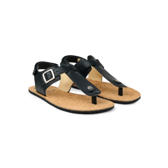 koel ariana napa black kvaliteetsest nahast krõpskinnitusega musta värvi naiste barefoot varbavahe sandaalid