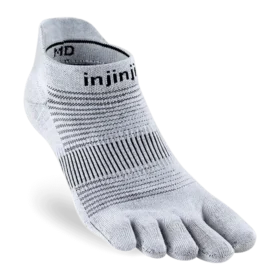 injinji run keskmise paksusega halli värvi madalad varvassokid