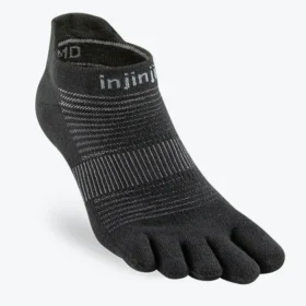 injinji run keskmise paksusega musta värvi varvassokid