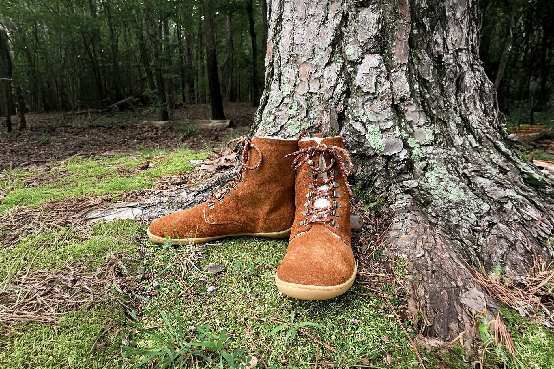 mukishoes lapedo pruuni värvi nahast saapad koheva puuvillase voodriga. Barefoot saapad unisex talvesaapad