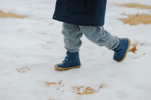 Minimus Robin 2 navy sinist värvi sooja voodriga barefoot saapad lastele